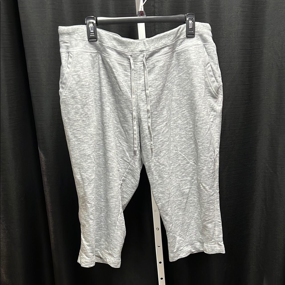 Heather Gray Women’s capris